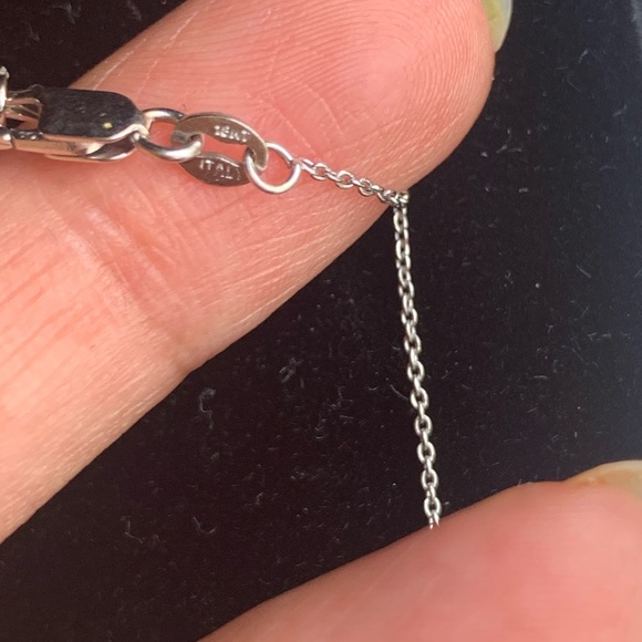 18k white gold chain with 14k gold solitaire charm - Picture 6 of 9